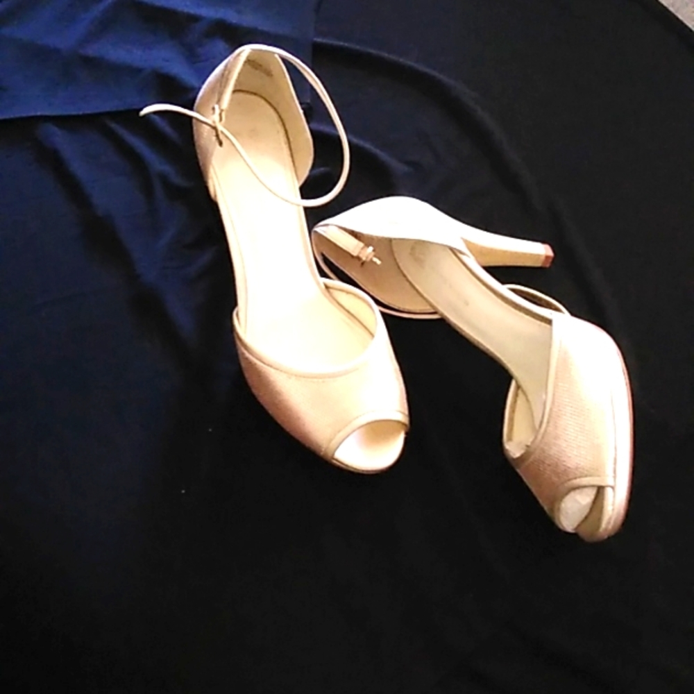 Ladies shoes,